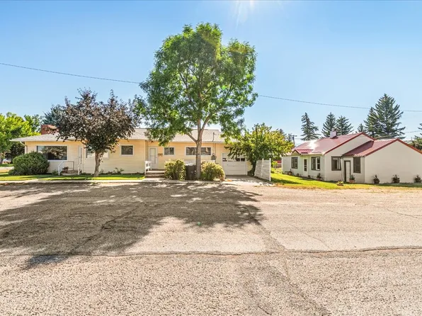 1101 Dixon St, Deer Lodge, MT 59722