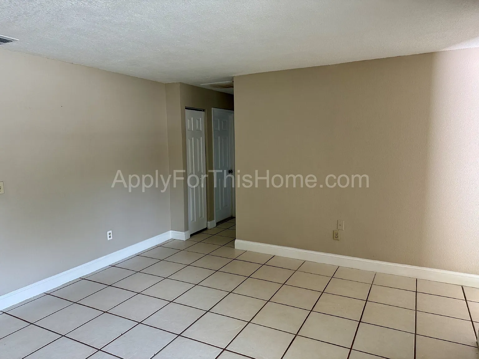 Single Family Home - Carrollwood Area — Photo 4