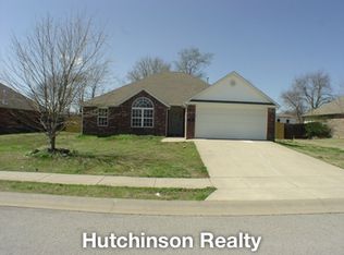 725 Lynn Dr, Pea Ridge, AR 72751