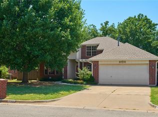 17313 Sun River Ct, Edmond, OK 73012