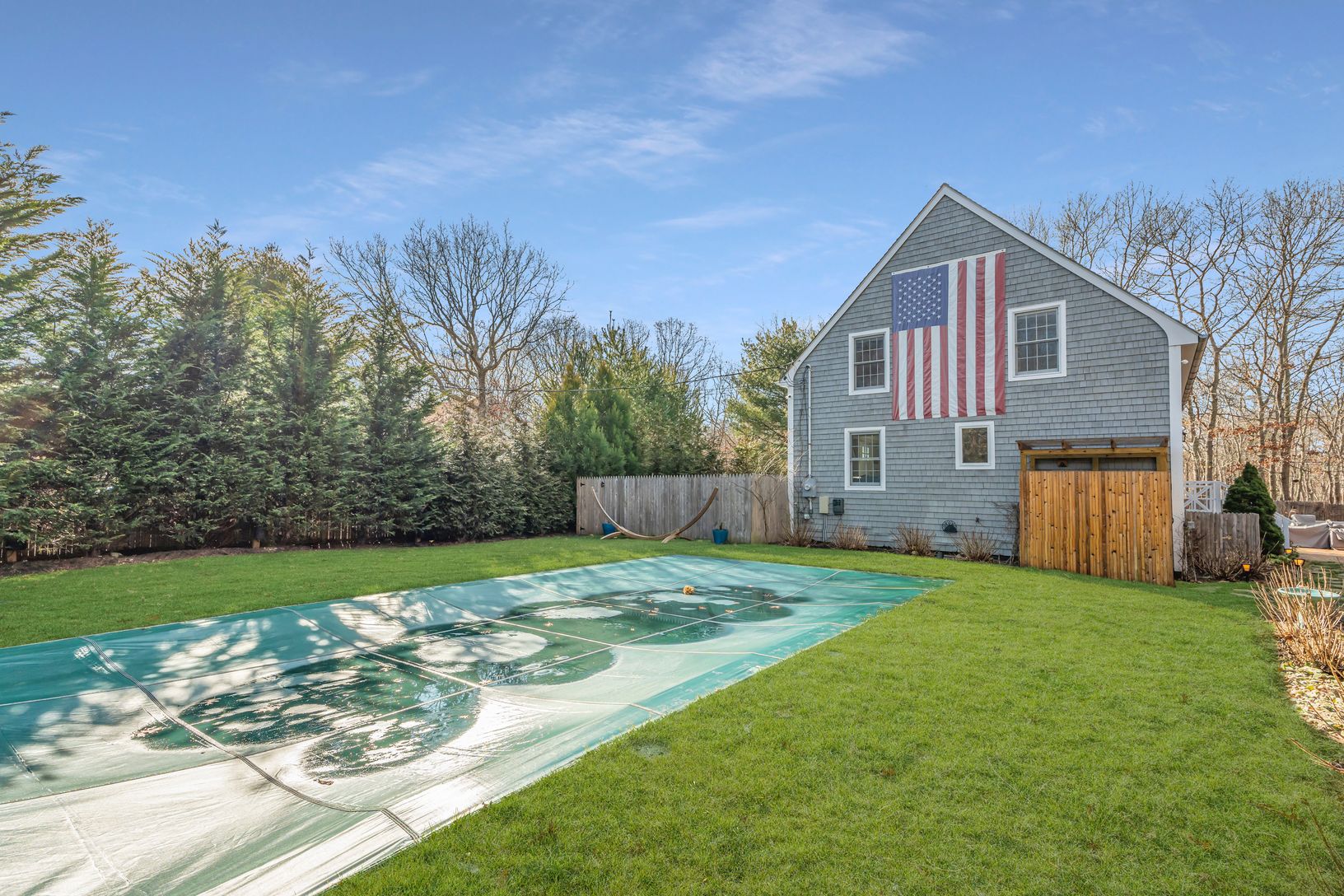  Back w/ 16x32 heated gunite pool