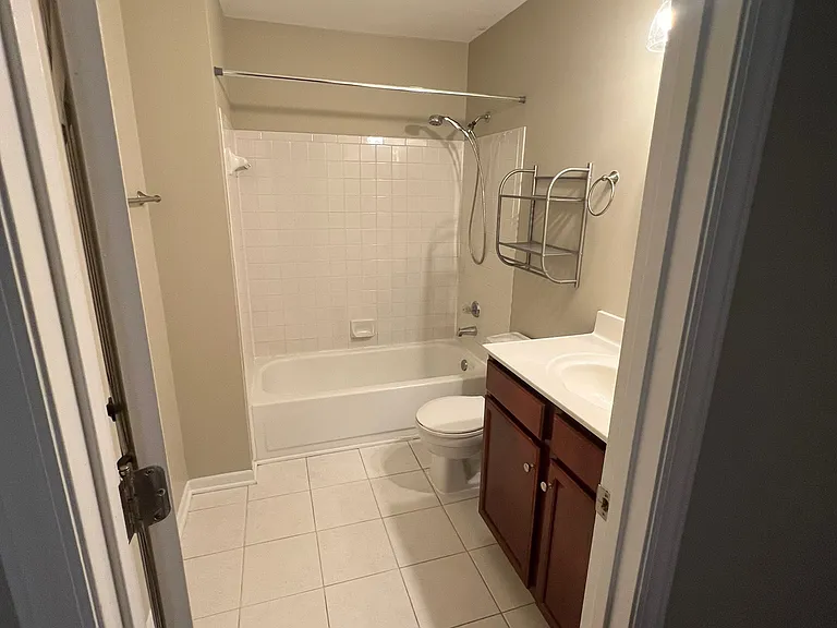 525 Olmsted Park Pl #N — Photo 7
