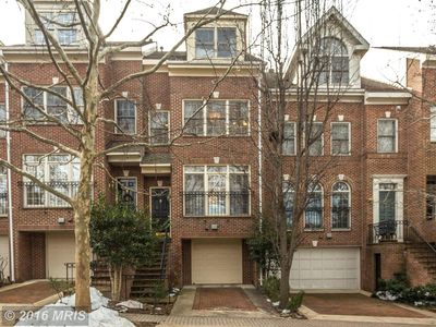 1574 N Colonial Ter, Arlington, VA, 22209