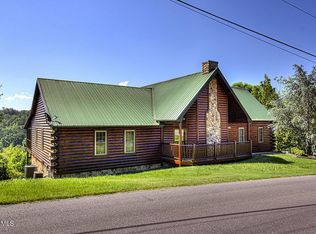 1557 Nicoha Blvd, Sevierville, TN 37876