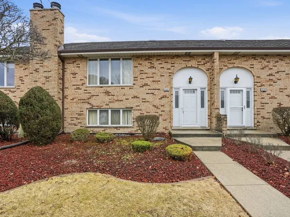 7221 W 154th St, Orland Park, IL 60462