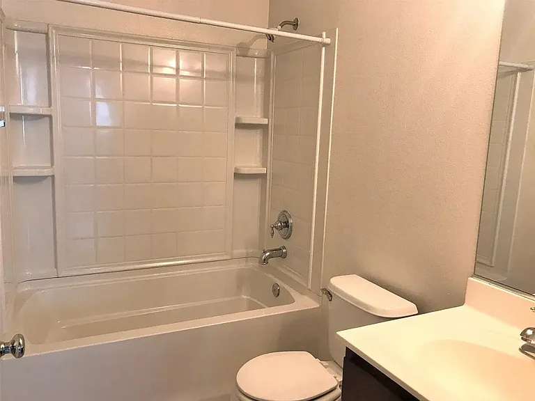 2703 White Pine Ct — Photo 18
