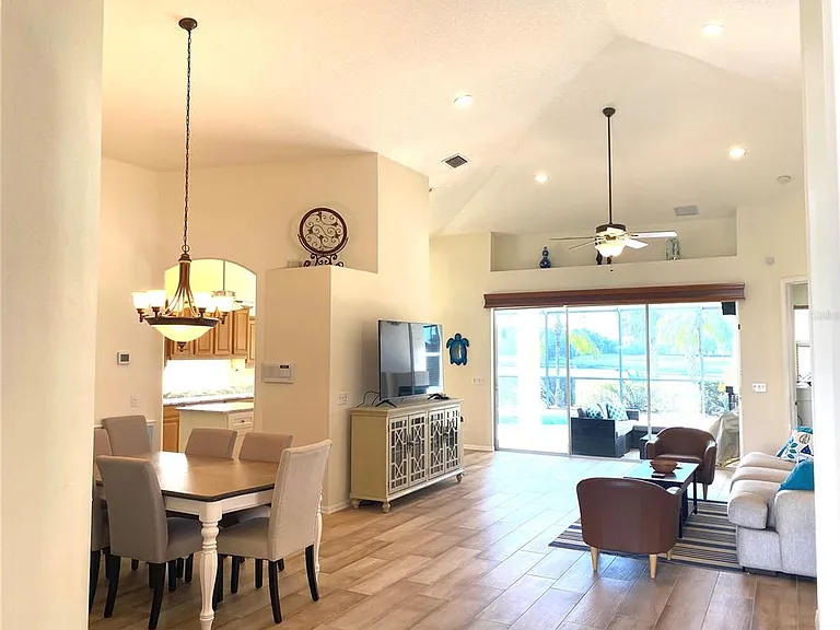 6372 Rookery Cir — Photo 4