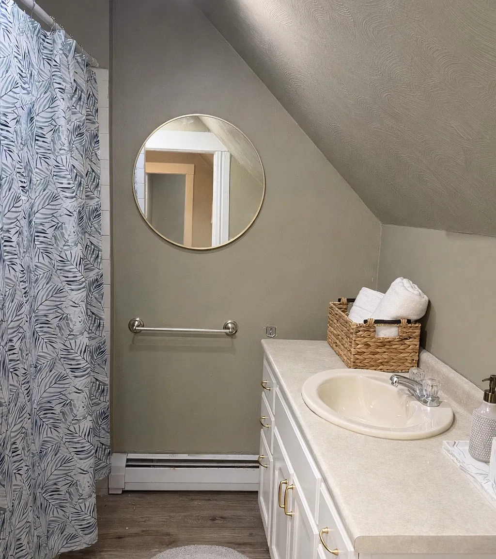 3 bed, 1450 sqft, $2,600 — Photo 4