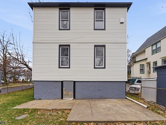 4th image of 21 Overpeck Ave