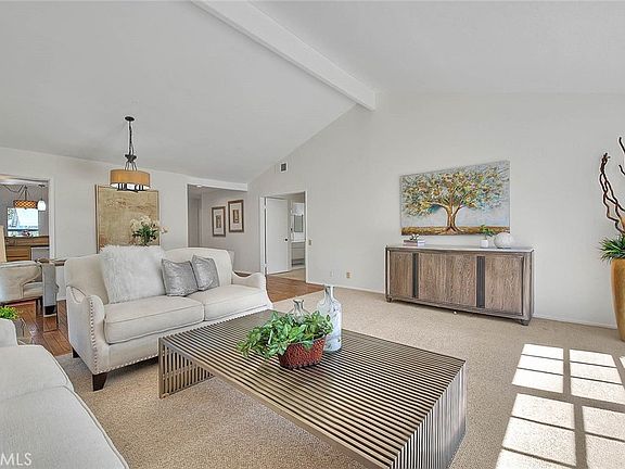 2nd image of 4 Carson