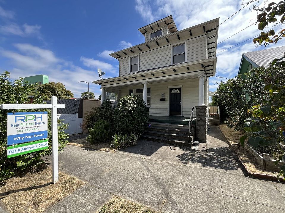 1st image of 3018 SE 7th Ave