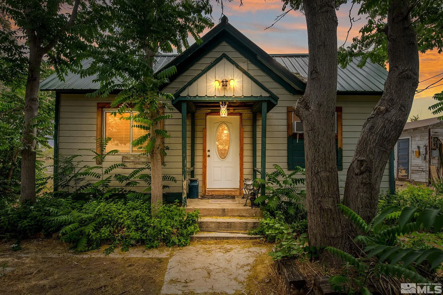 200 Reservation St photo 1