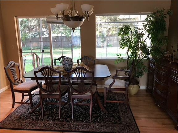 4th image of 1011 Bryant Ave