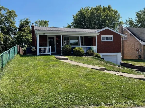 374 Greenway Dr, Penn Hills, PA 15235