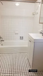 Rented by ZealEstate Group Inc