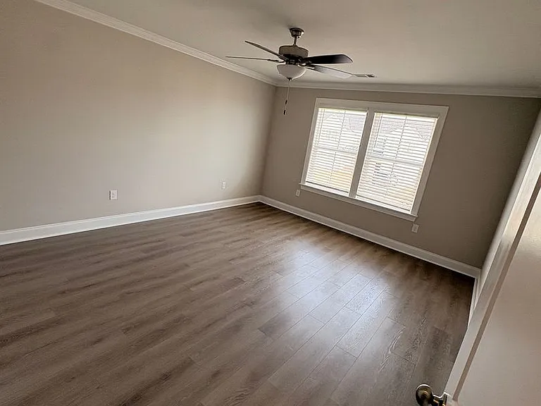 108 Alva Ct — Photo 9