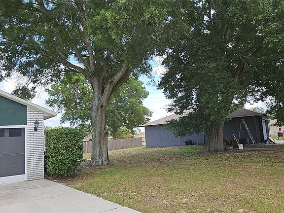 3rd image of 108 Brittany Rd