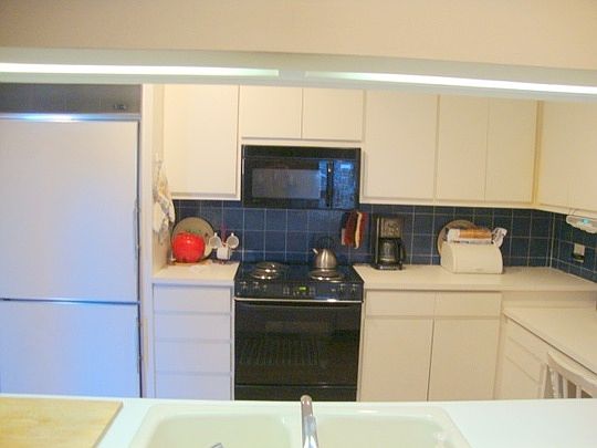 4th image of 108 Country Club Ct