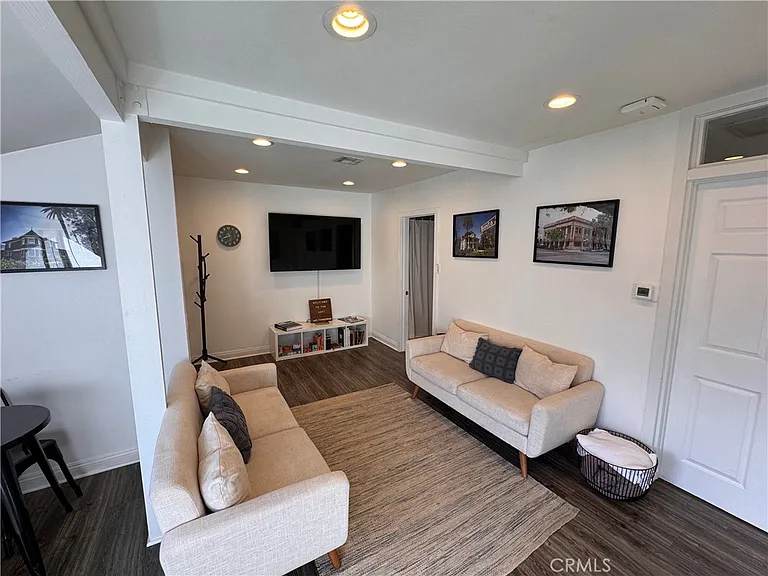 409 Harvard Ave #301 — Photo 1