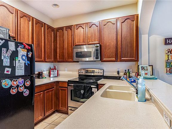 5th image of 10255 Park Commons Dr