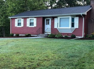 98 Vernwood Dr, Vernon, CT 06066