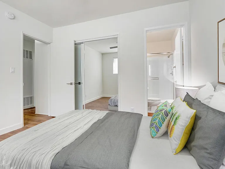 12317 Texas Ave — Photo 17