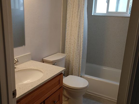 4th image of 875 Northrup St APT 21