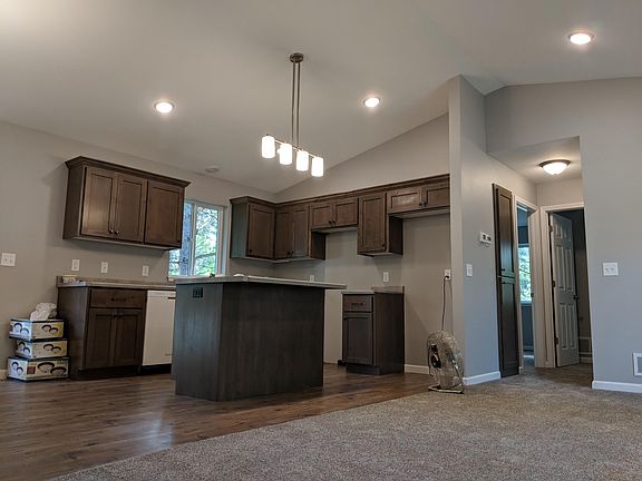2nd image of 322 6th St S