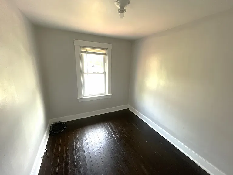 310 Albert St — Photo 8