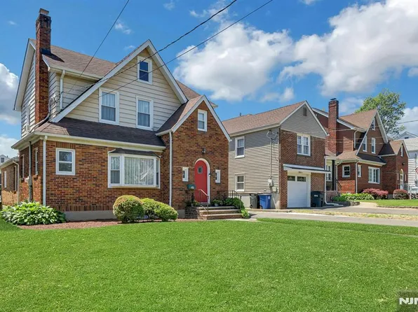 486 Sussex Rd, Wood Ridge, NJ 07075