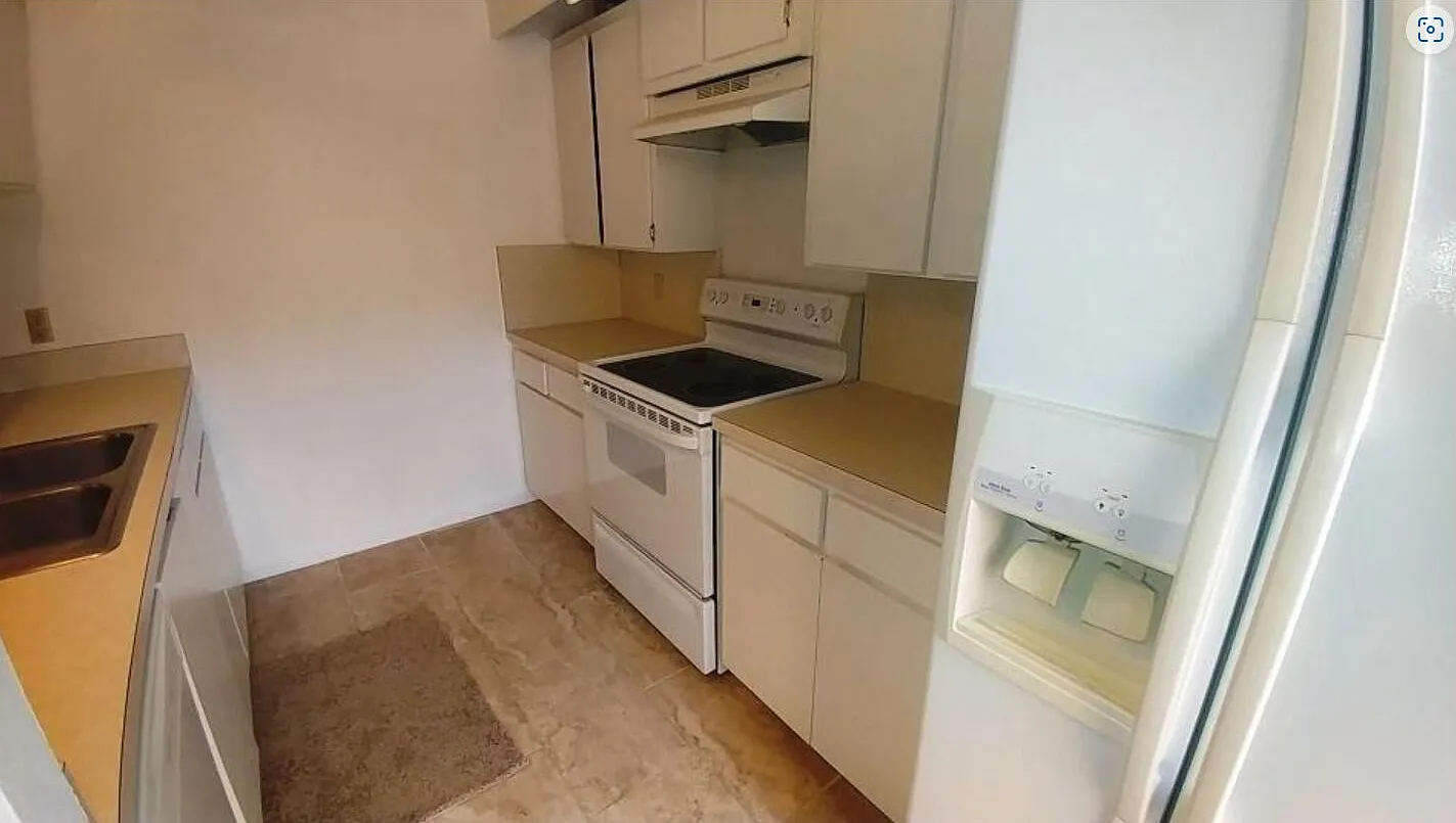 2 bed, 2.5 bath, 1236 sqft, $2,300 — Photo 4
