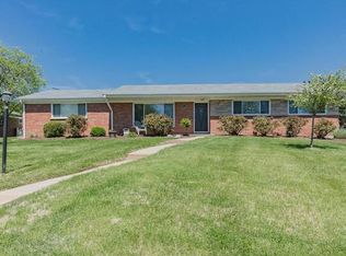 9425 Harvest Ct, Saint Louis, MO 63132