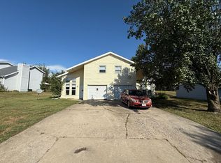 7216 N Moberly Dr, Columbia, MO 65202