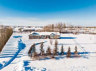 9910 N 95th St, Sexsmith, AB T0H 3C0