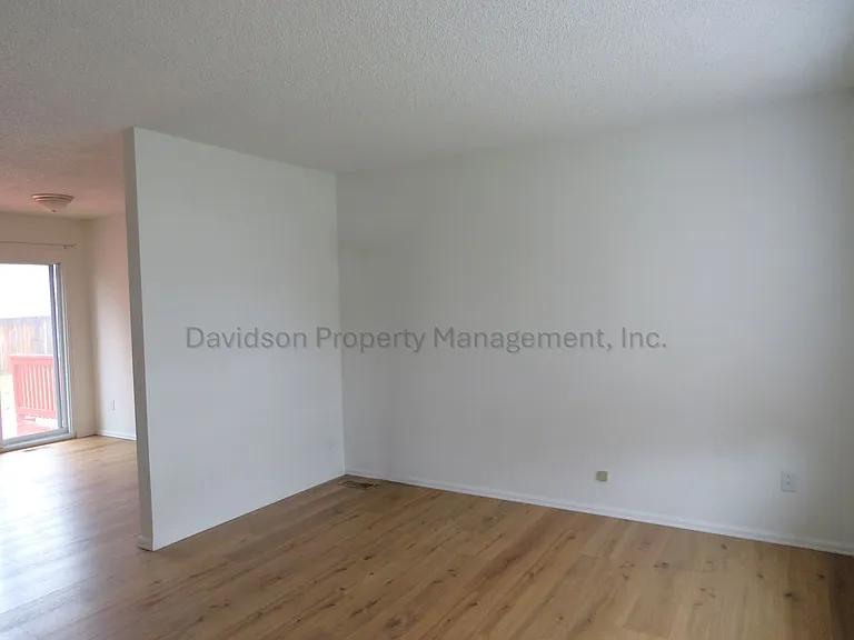 5160 Marabou Way — Photo 2