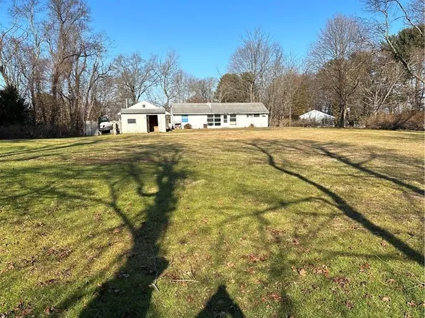 4 Circle Drive, Mount Kisco, NY 10549