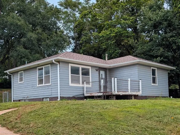 2307 Main St, Hamburg, IA 51640