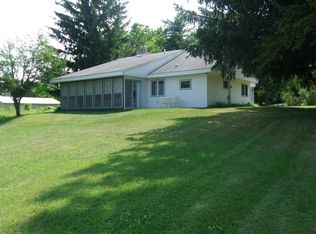 03688 Sweetbrier Ln, Charlevoix, MI 49720