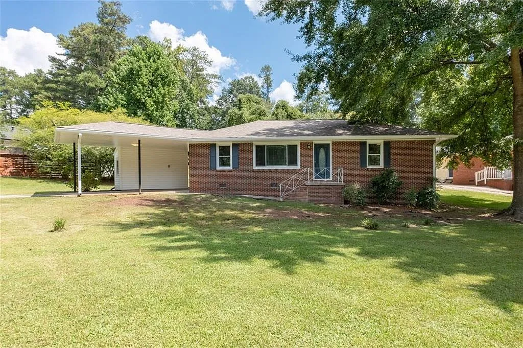 3 bed, 2.5 bath, 1125 sqft, $2,100 — Photo 1
