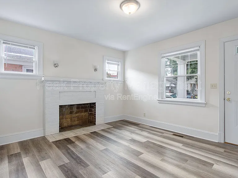 2304 Halifax Ave — Photo 7