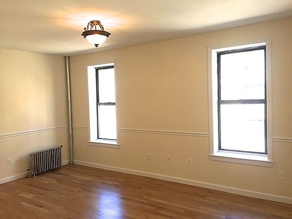 5th image of 2 Adrian Ave APT 36A