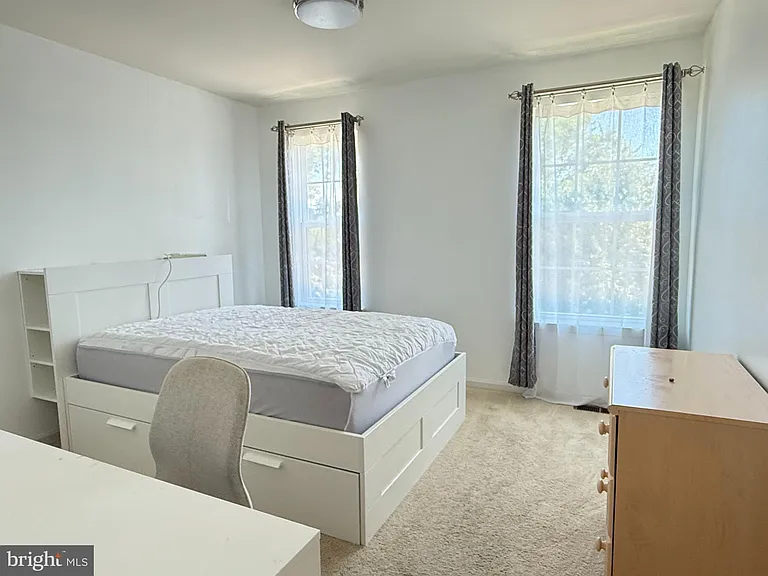 1285 Madison Ln — Photo 11