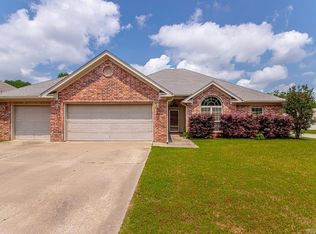 16910 Northfork Dr, Alexander, AR 72002