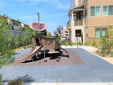 2830 Blossom Ct — Photo 2