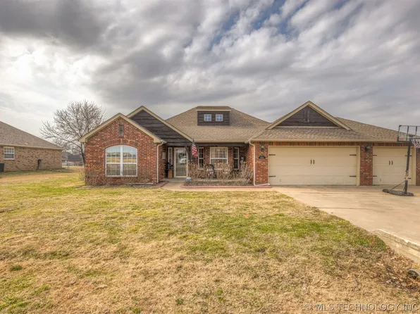 13556 S 235th East Ave, Coweta, OK 74429