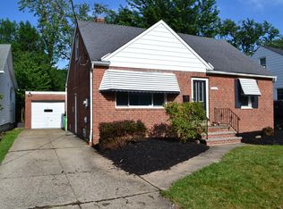 1253 Sunset Rd, Mayfield Heights, OH 44124
