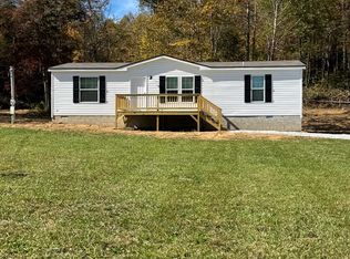 2066 Anderson Rd, Monterey, TN 38574