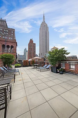 Sold by Compass | media 6