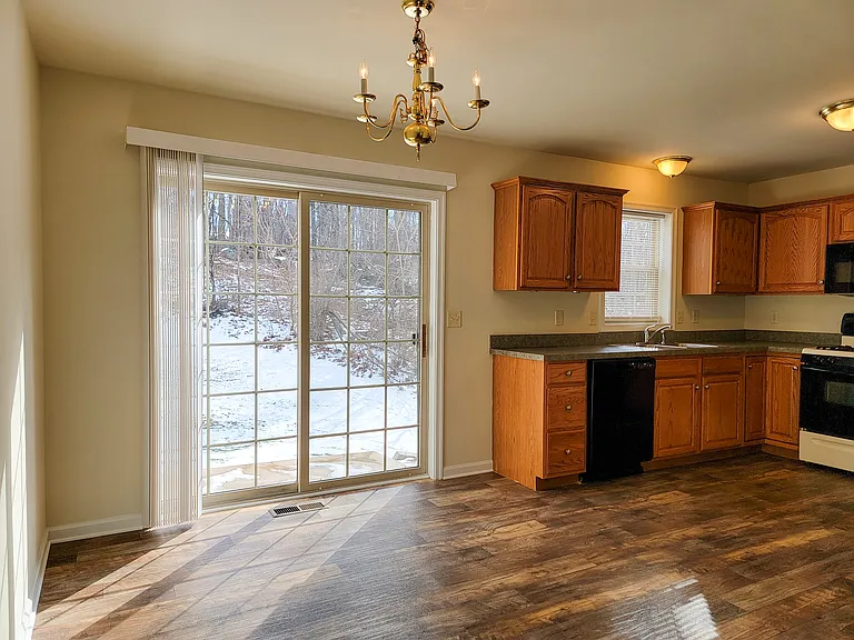 542 Indian Rock Cir — Photo 11