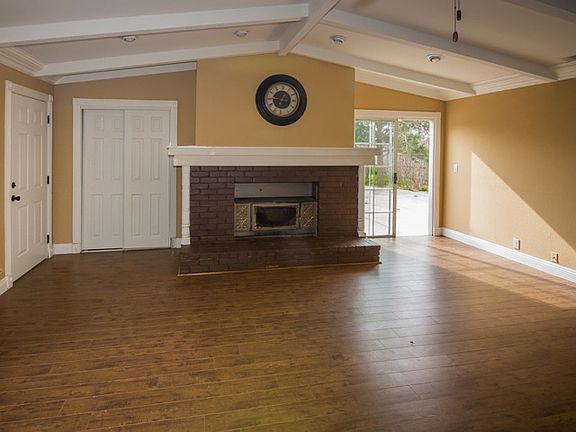 3rd image of 7958 Carmencita Ave